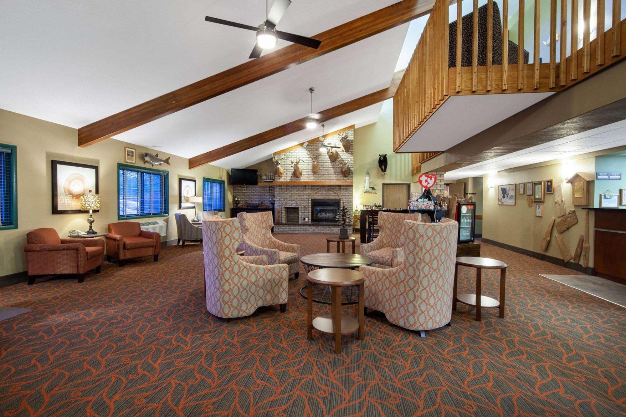 Americinn By Wyndham Ashland Εξωτερικό φωτογραφία